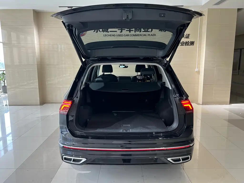 Volkswagen Tiguan L 2021 — фото 18
