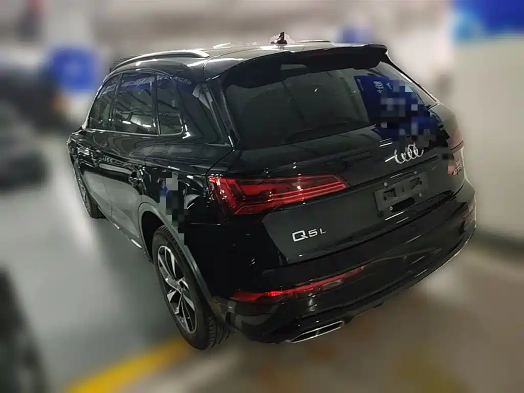 Audi Q5L 2023 — фото 9