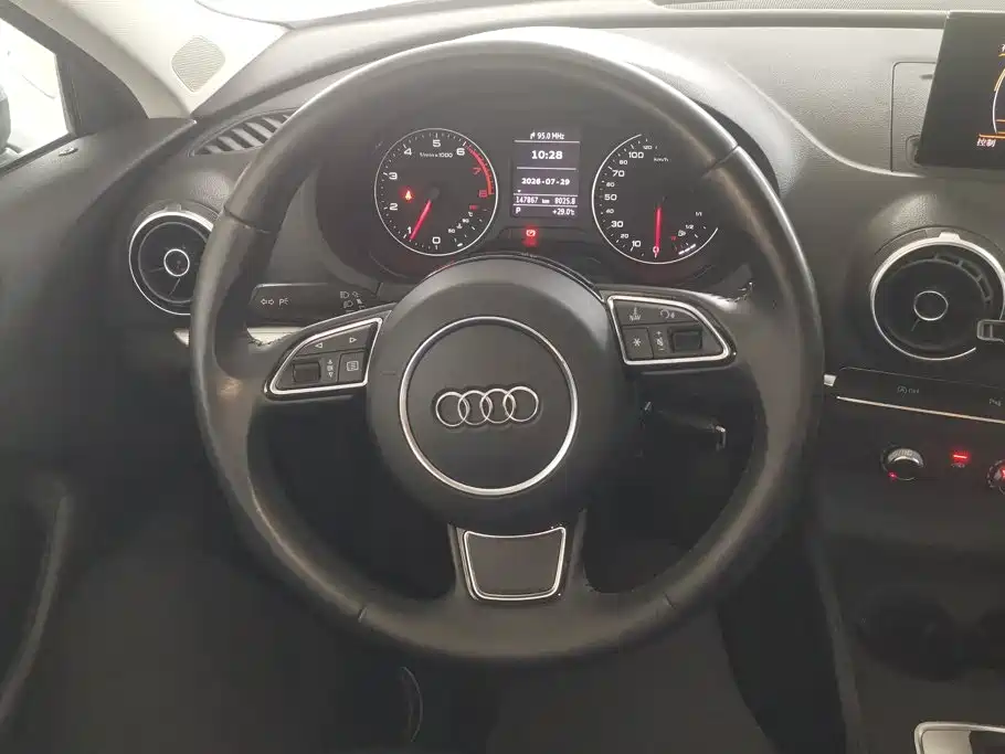 Audi A3 2016 — фото 15