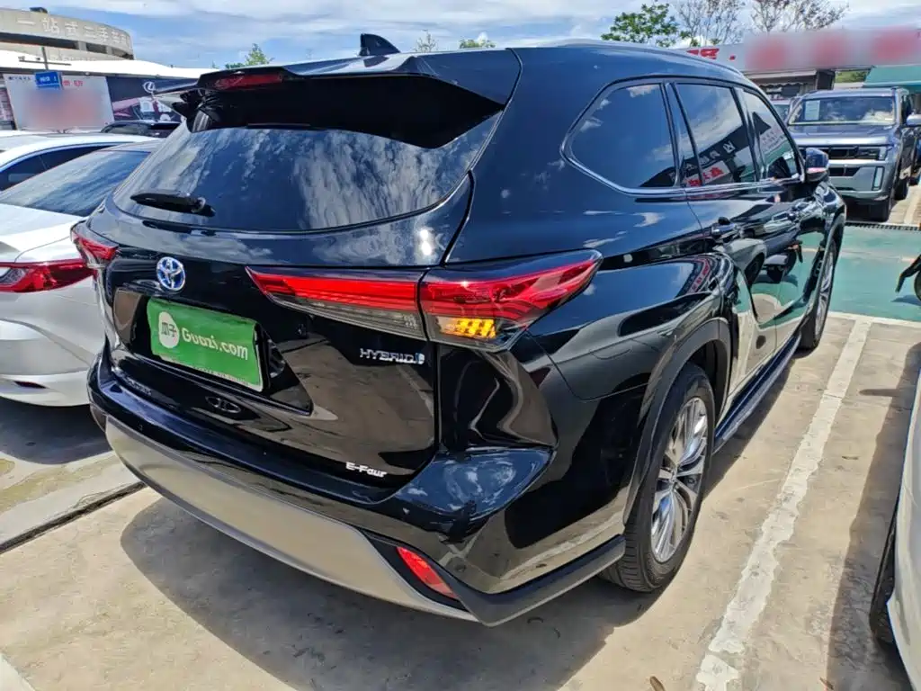 Toyota Highlander 2021