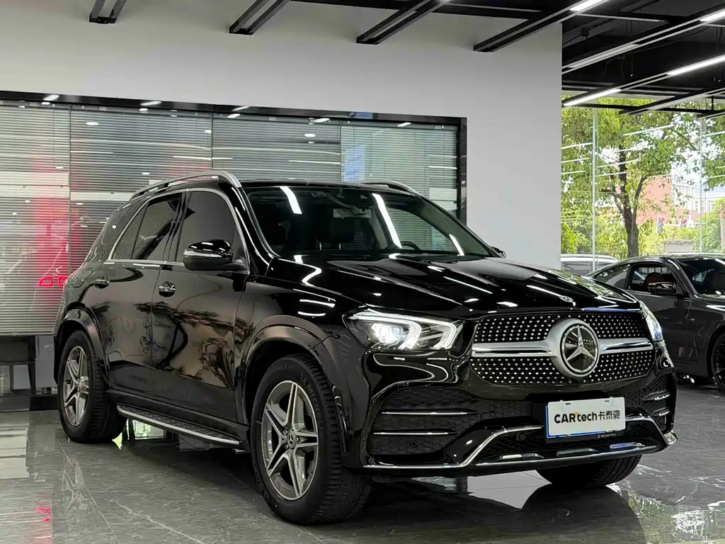 Mercedes-Benz GLE 2020 — фото 2