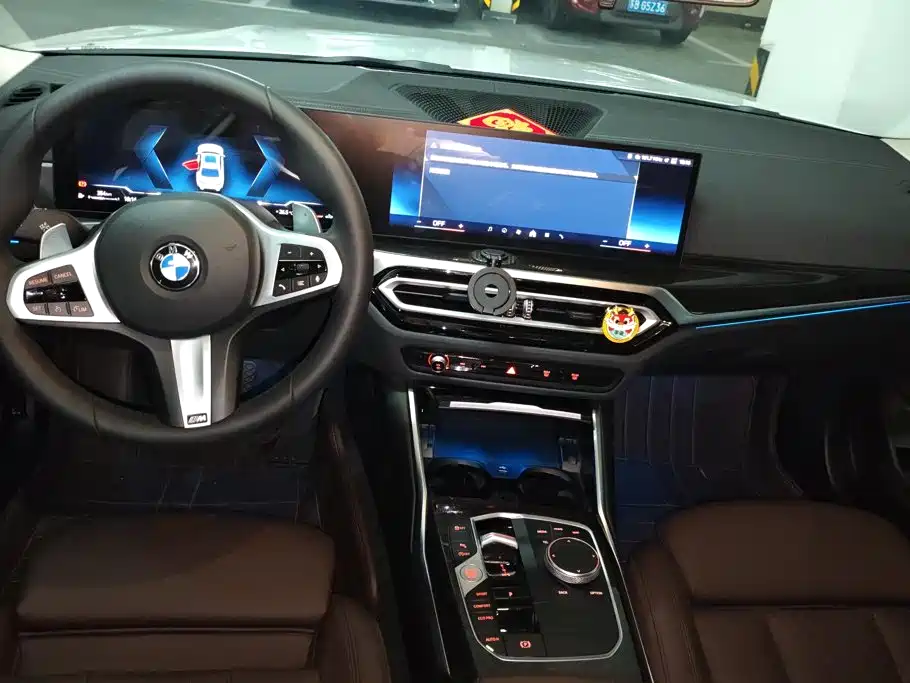 BMW 3 Series 2023 — фото 11