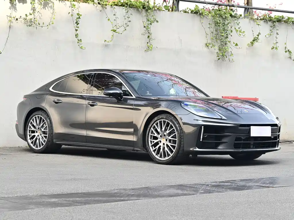 Porsche Panamera 2025 — фото 6