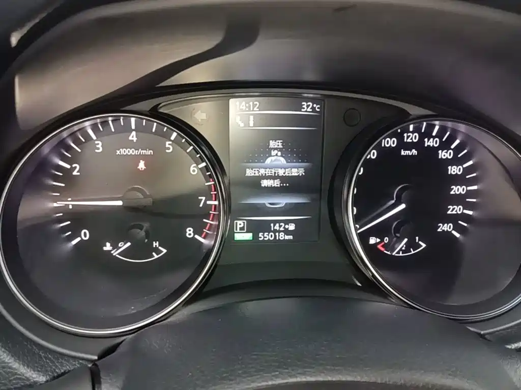 Nissan Qashqai 2021 — фото 12