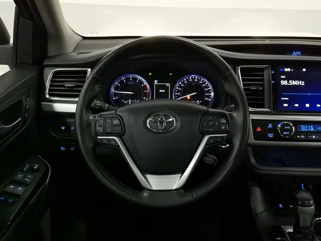 Toyota Highlander 2019 — фото 11