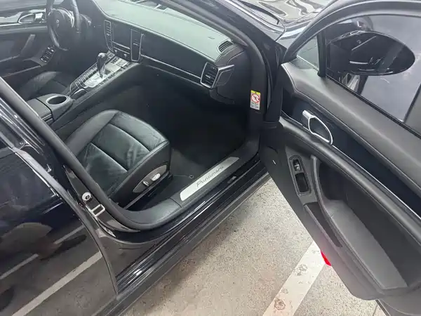 Porsche Panamera 2012