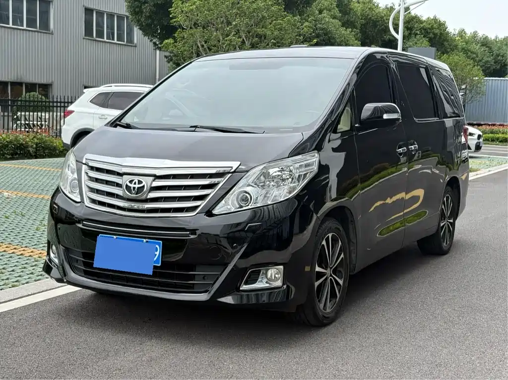 Toyota Alphard 2013