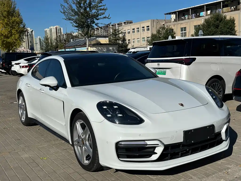 Porsche Panamera 2023 — фото 10