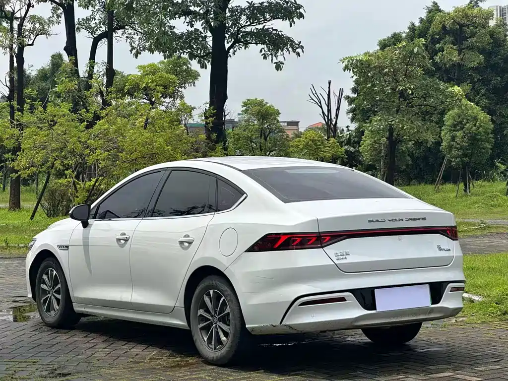 BYD Qin PLUS 2023 — фото 11