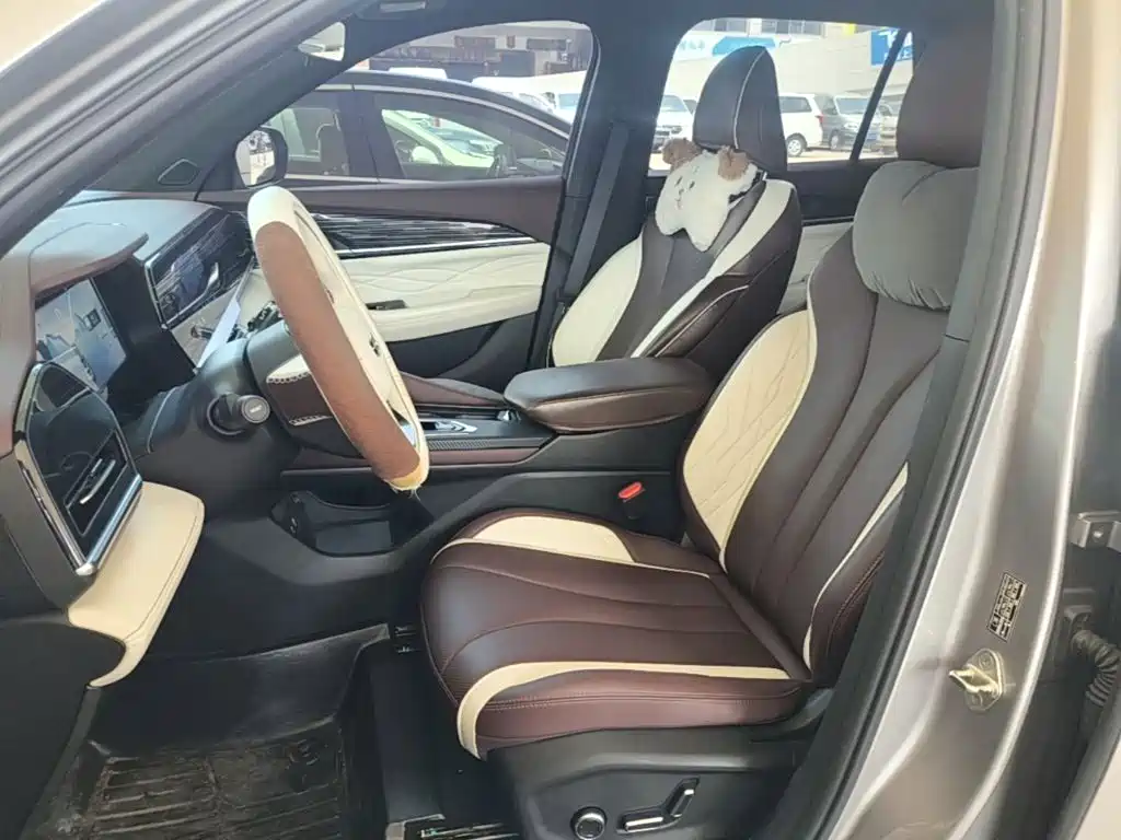 Geely Xingyue L 2023 — фото 15