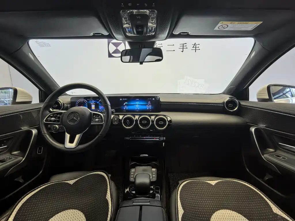 Mercedes-Benz A-Class 2021 — фото 11