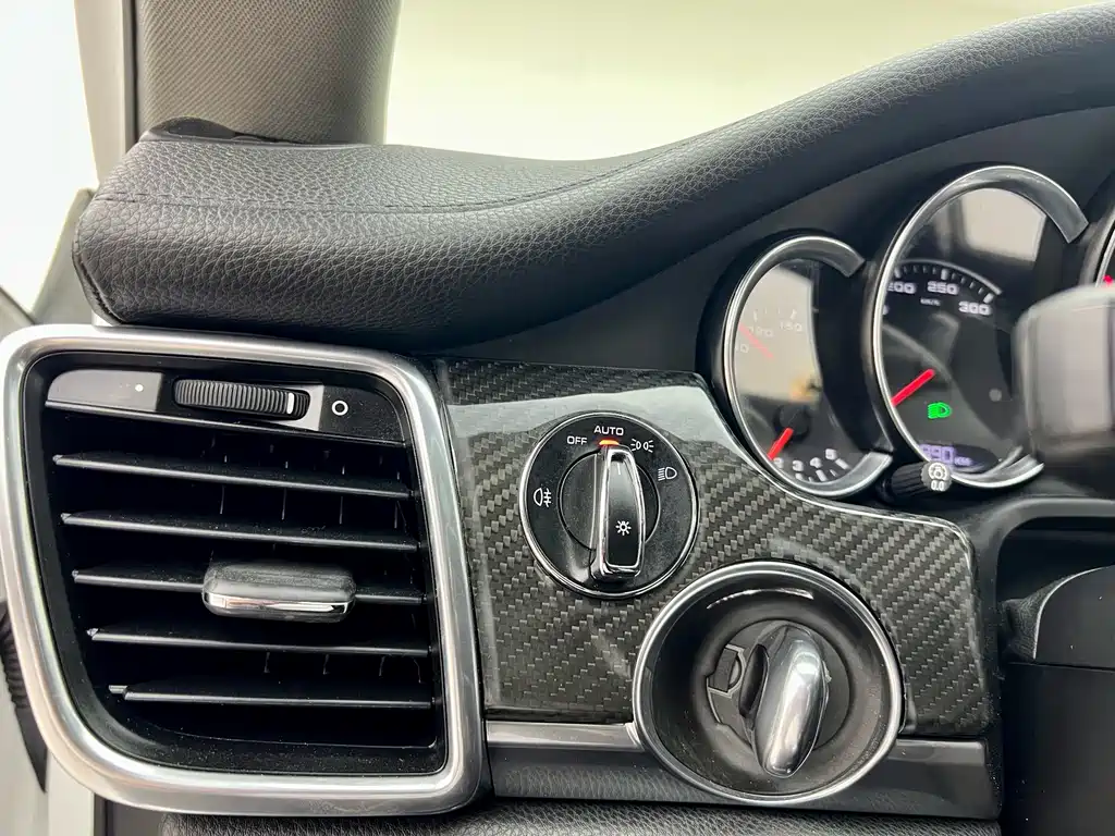 Porsche Panamera 2015 — фото 21