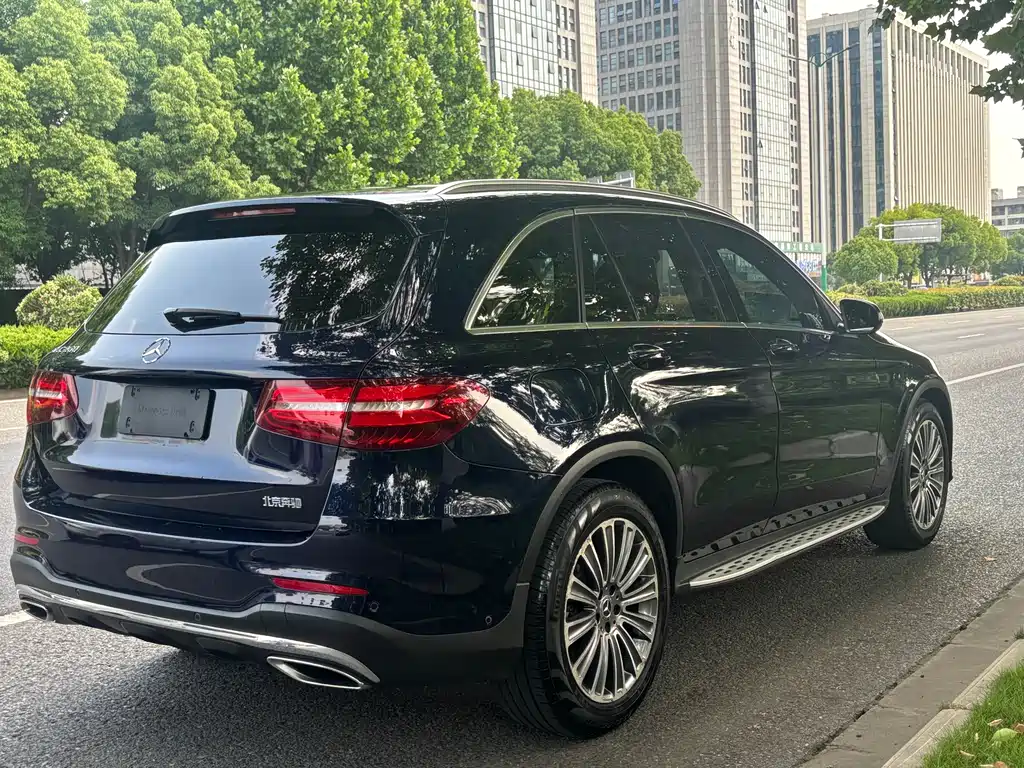 Mercedes-Benz GLC 2017 — фото 11