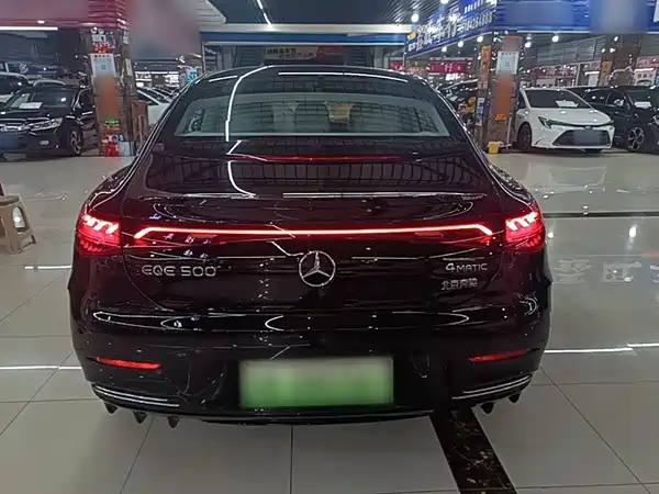 Mercedes-Benz EQE 2025