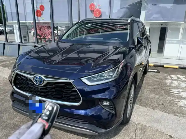 Toyota Highlander 2021