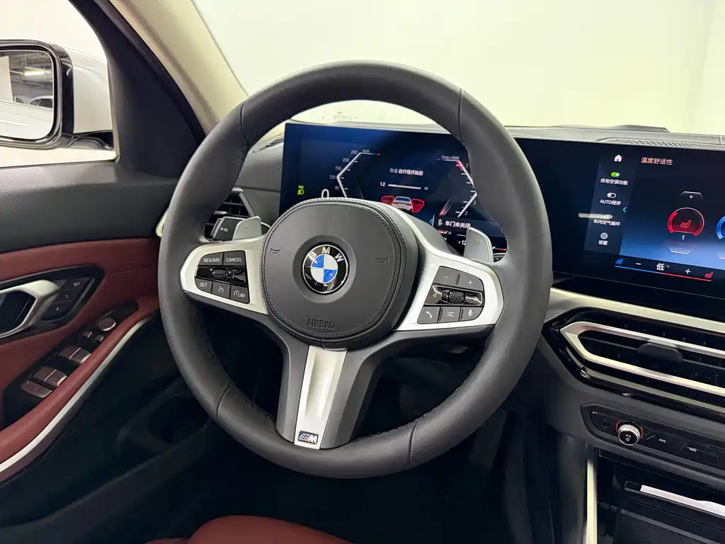 BMW 3 Series 2022 — фото 19