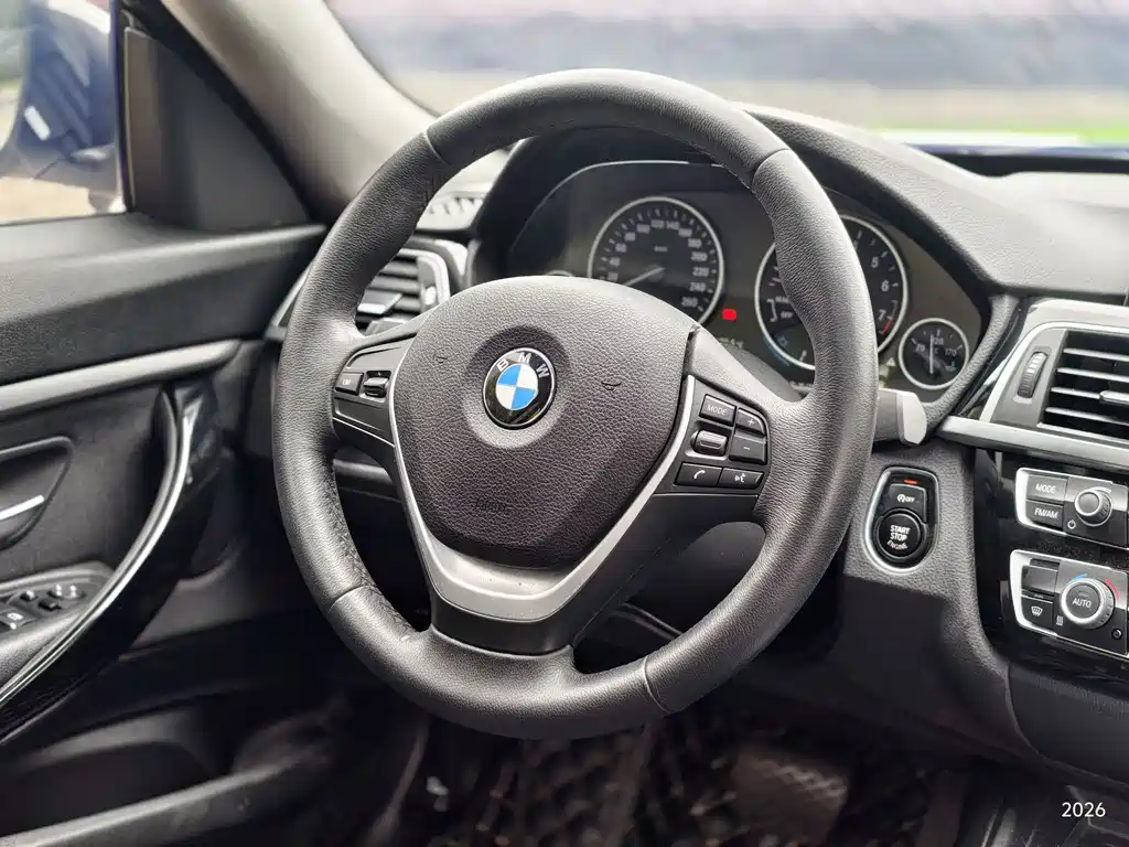 BMW 3 Series GT 2018 — фото 12