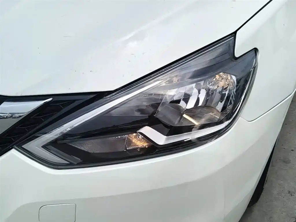 Nissan Sylphy 2022 — фото 24