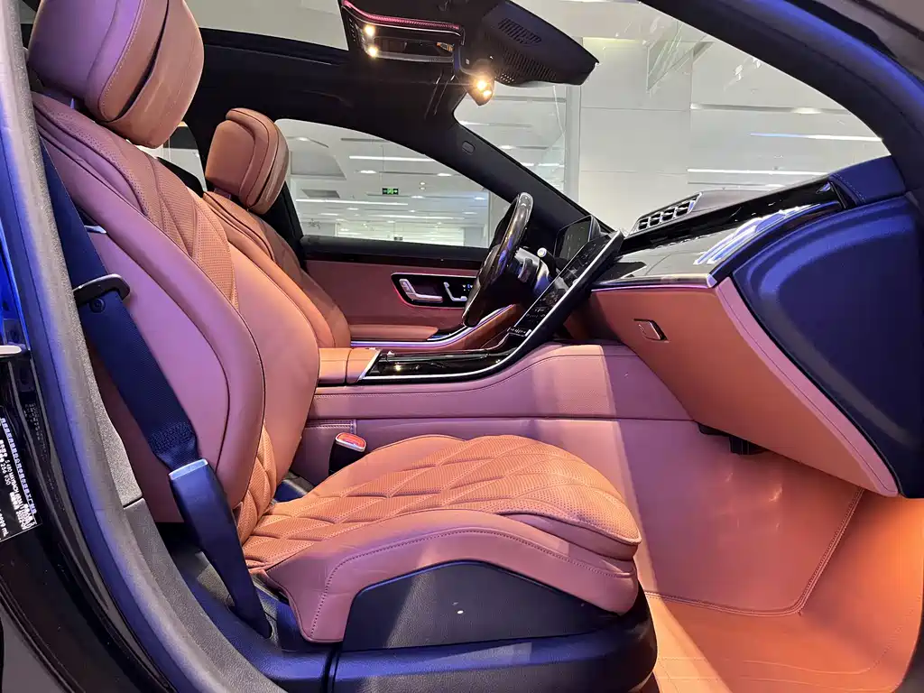 Mercedes-Benz Maybach S-Class 2023 — фото 13