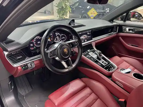 Porsche Panamera 2018