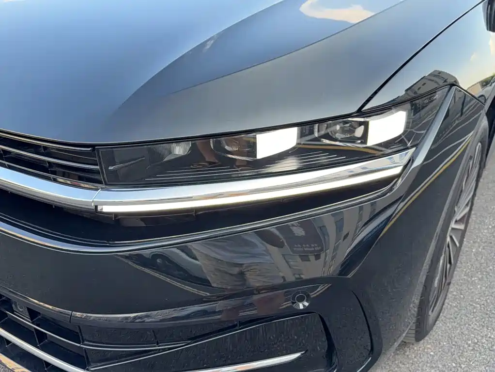 Volkswagen Magotan 2025