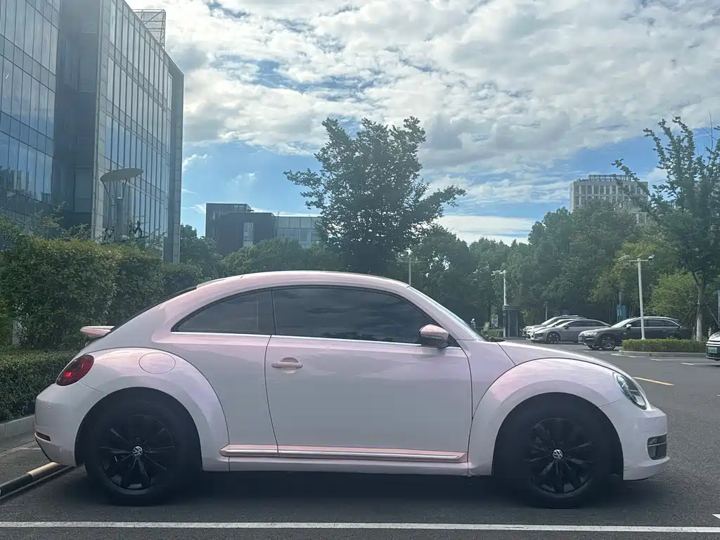 Volkswagen Beetle 2014