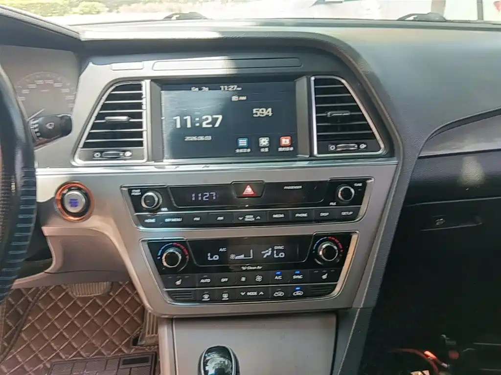 Hyundai Sonata 2017 — фото 13