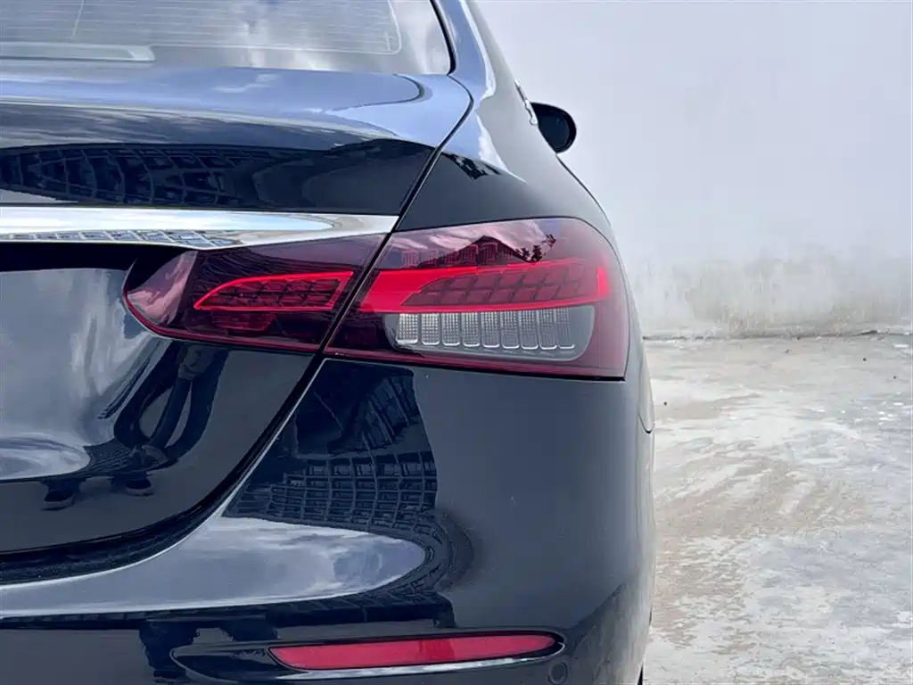 Mercedes-Benz E-Class 2021