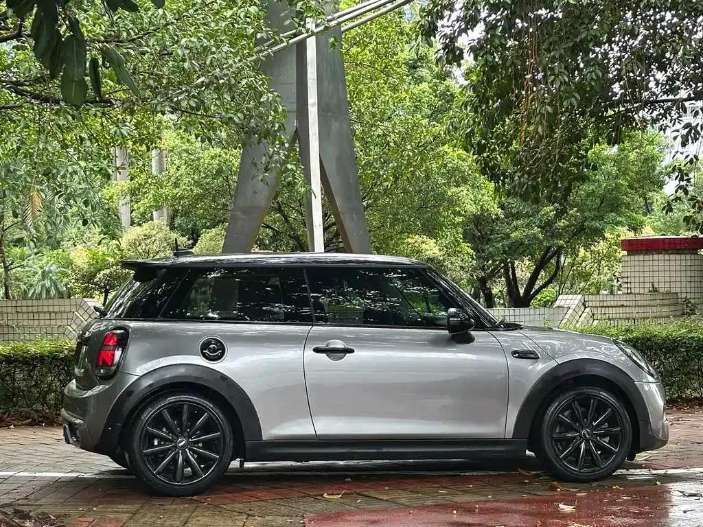 MINI MINI 2017