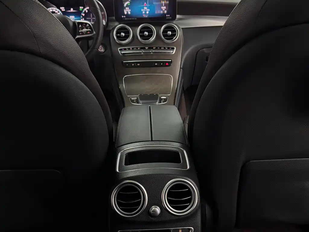 Mercedes-Benz GLC 2022 — фото 13