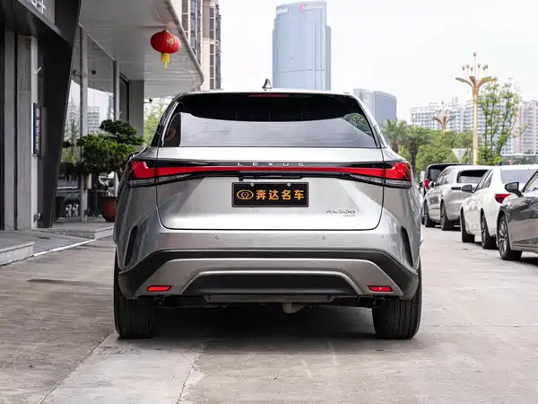 Lexus RX 2025