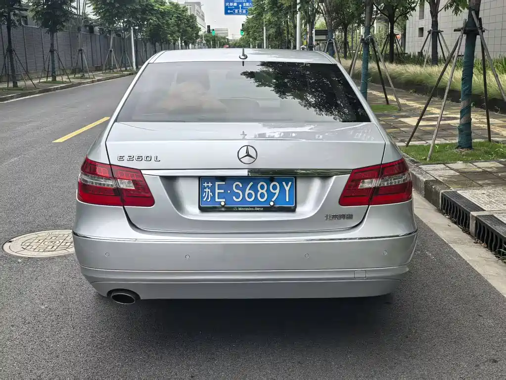 Mercedes-Benz E-Class 2013 — фото 15