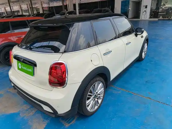 MINI MINI 2021
