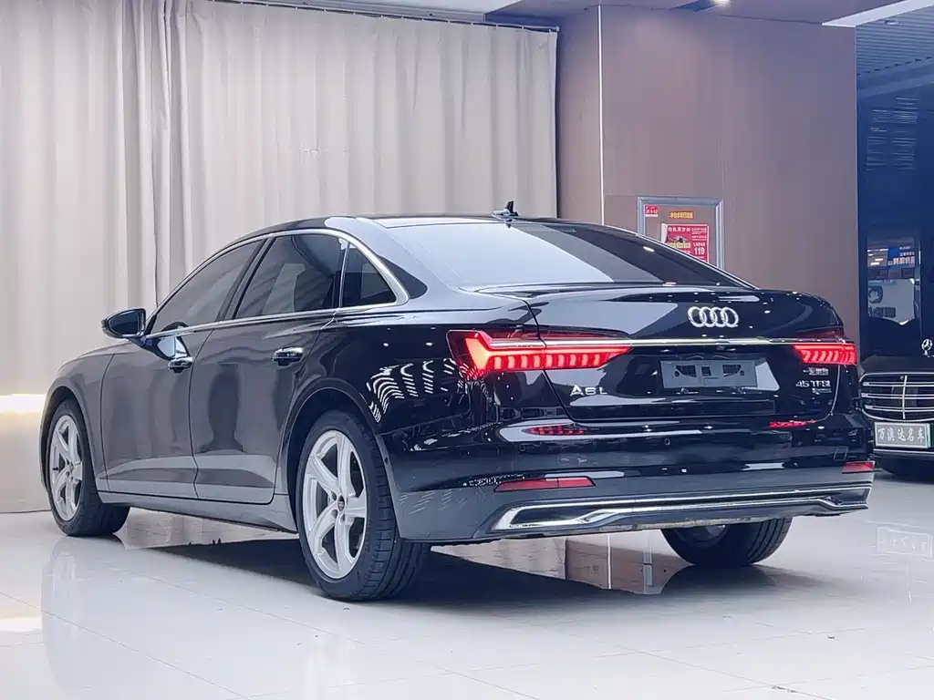 Audi A6L 2023 — фото 17