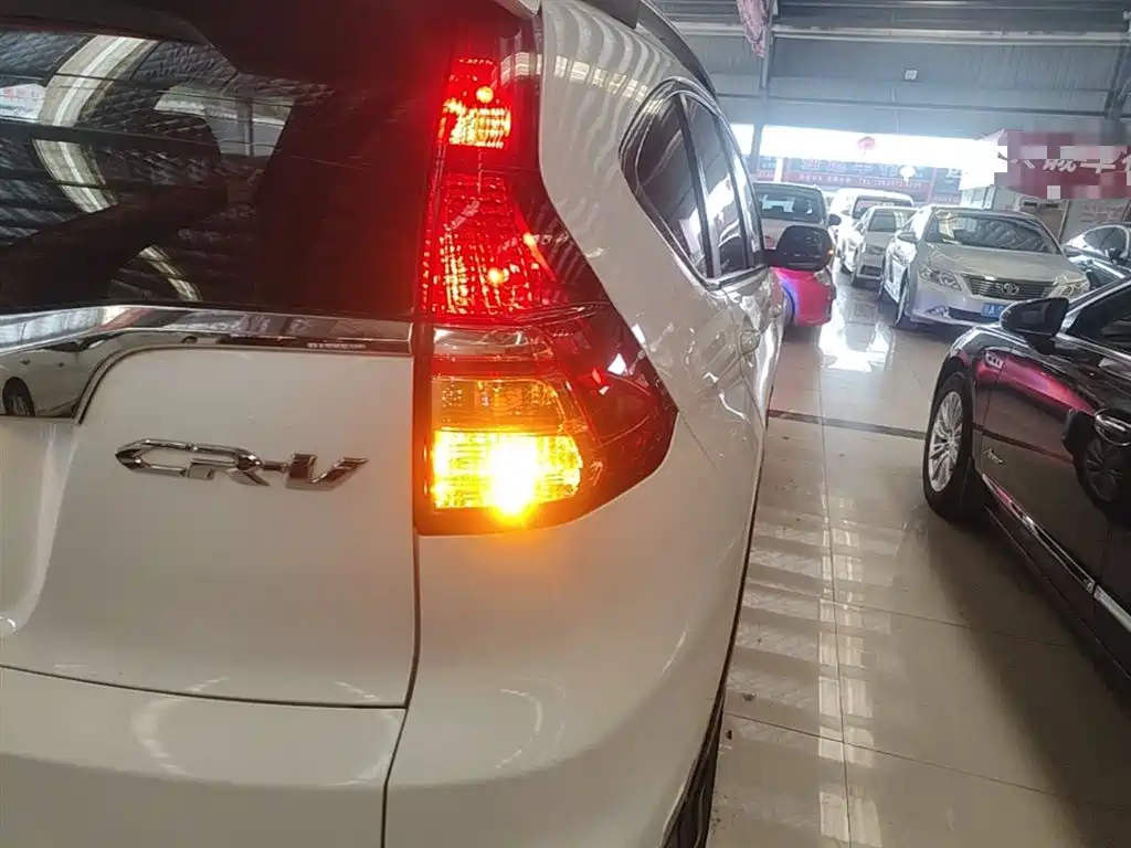 Honda CR-V 2016 — фото 8