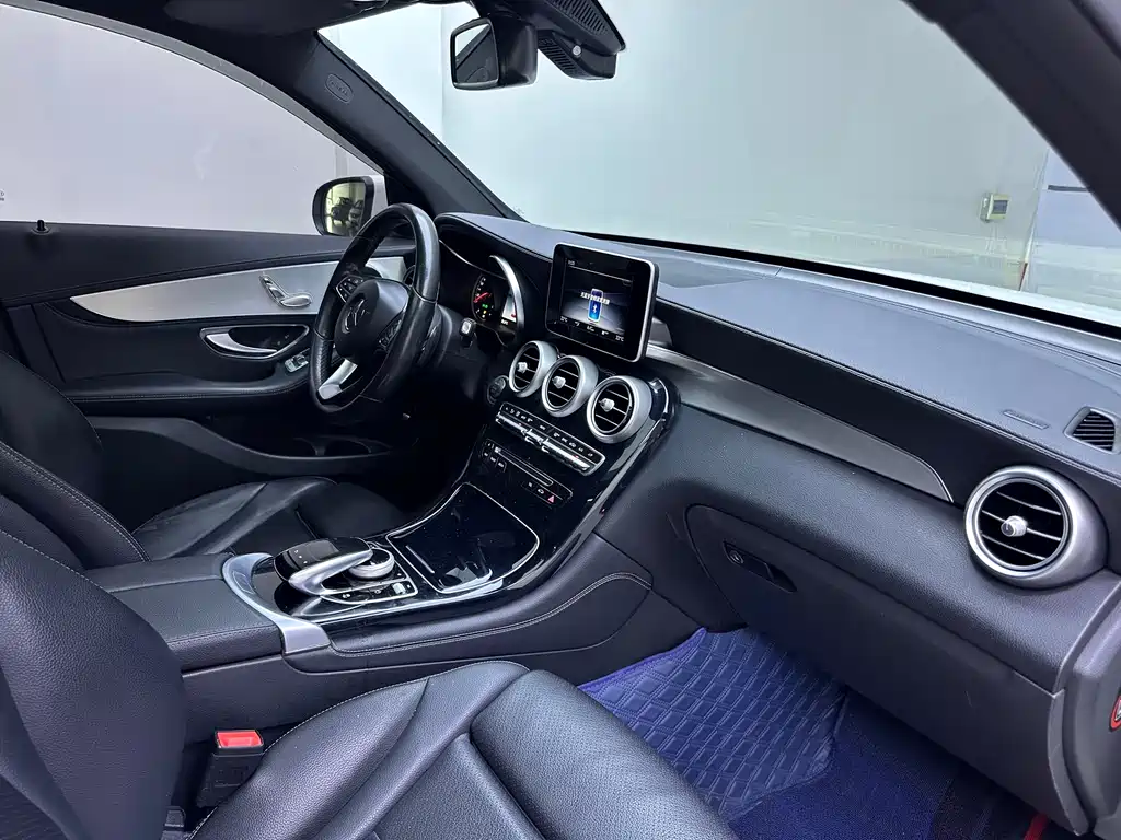Mercedes-Benz GLC 2019 — фото 10