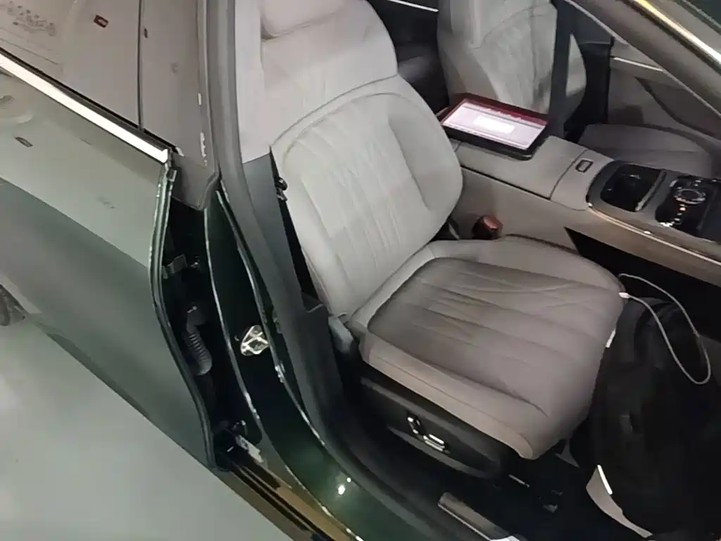 Geely Galaxy Starshine 8 2025 — фото 25