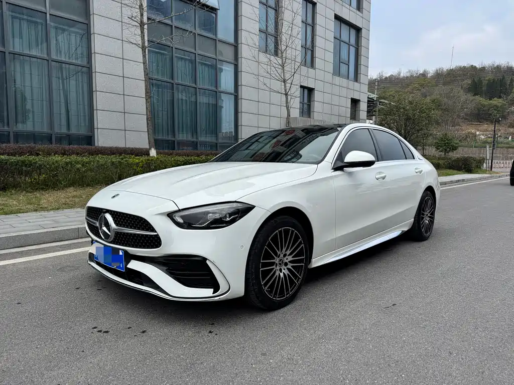 Mercedes-Benz C-Class 2023 — фото 1