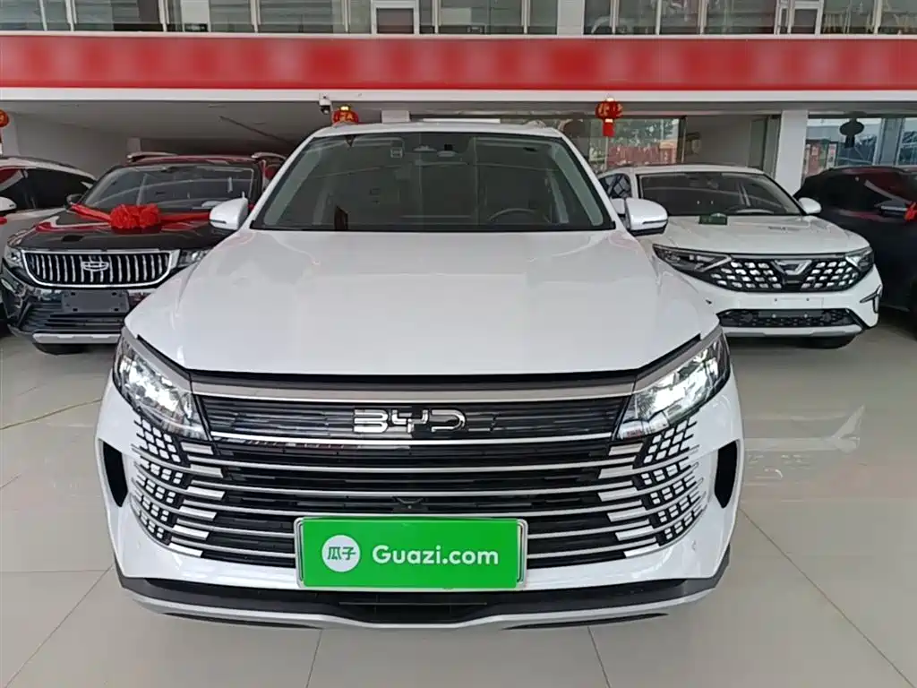 BYD Seal 05 DM-i 2024 — фото 3