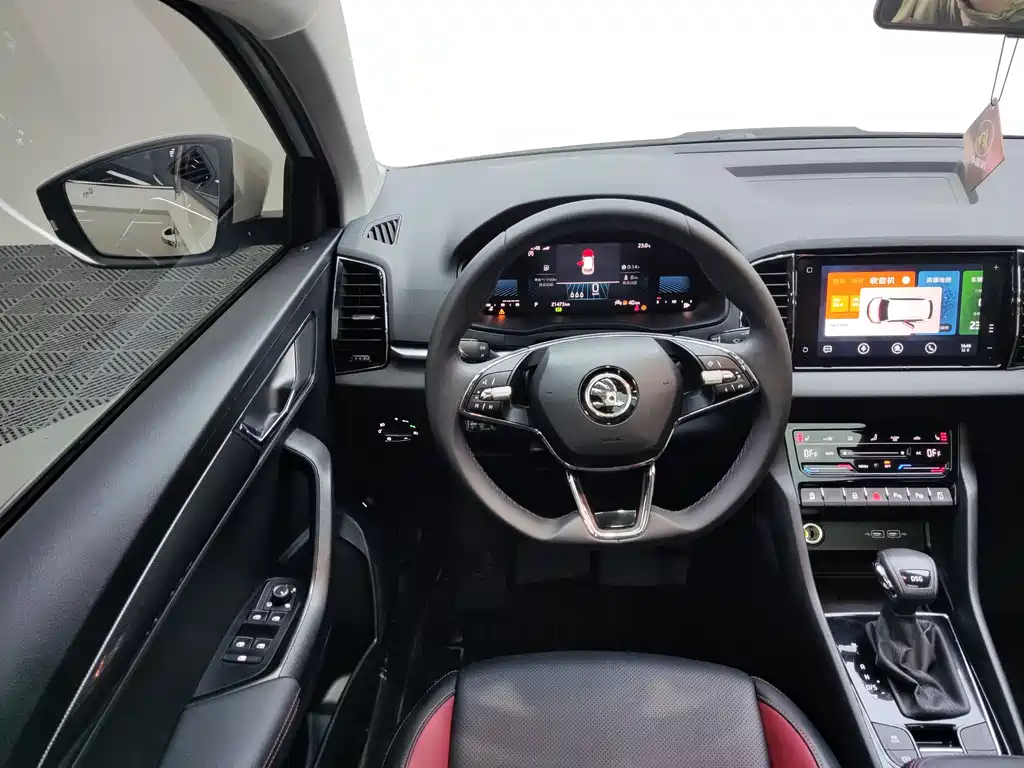 Skoda Korok 2023 — фото 14