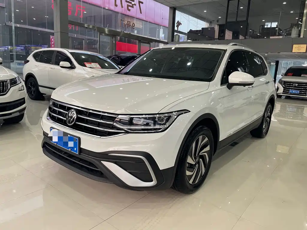 Volkswagen Tiguan L 2023