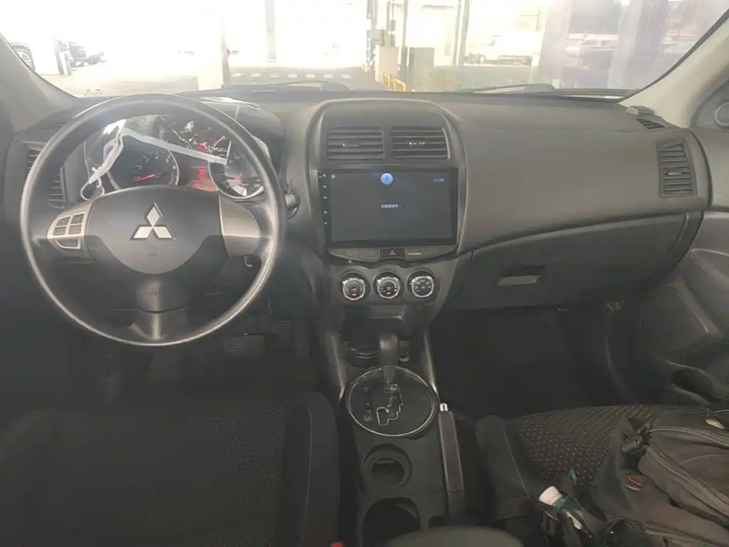 Mitsubishi ASX 2016 — фото 16