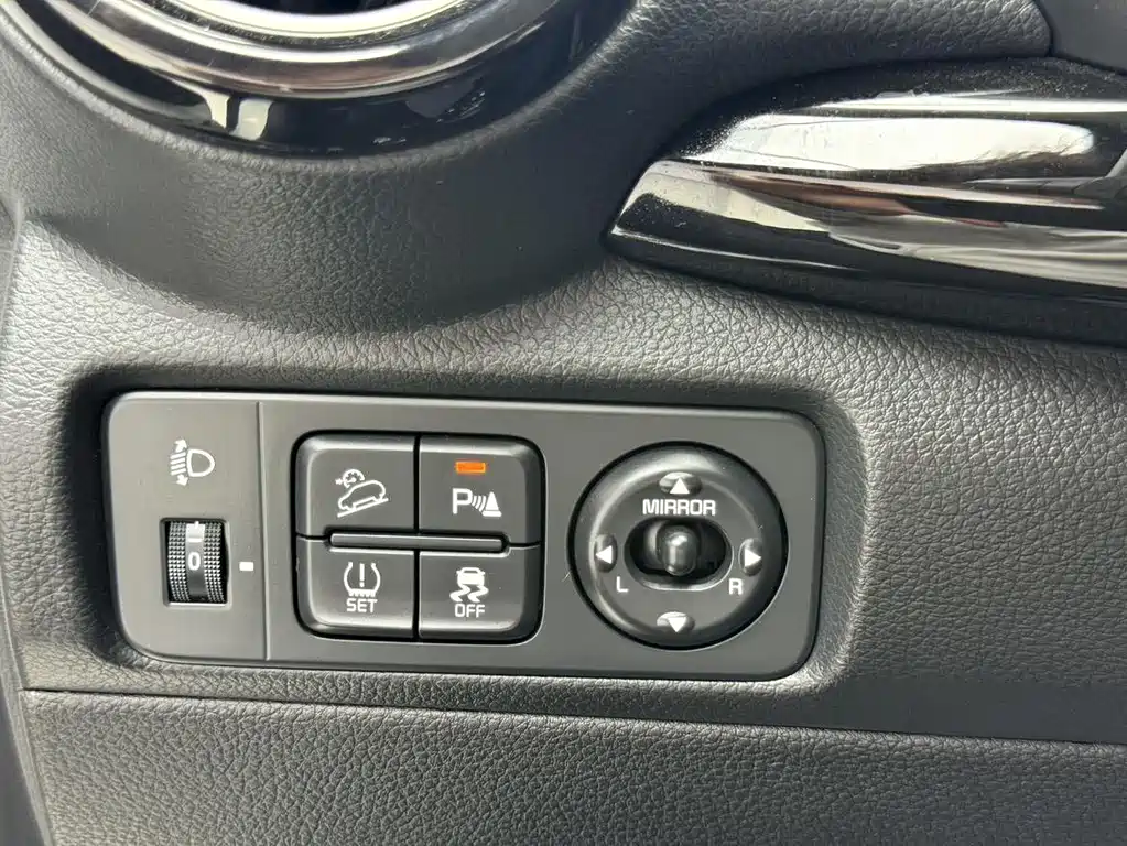Kia KX1 2021 — фото 18