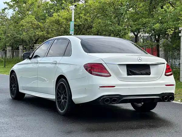 Mercedes-Benz E-Class 2019