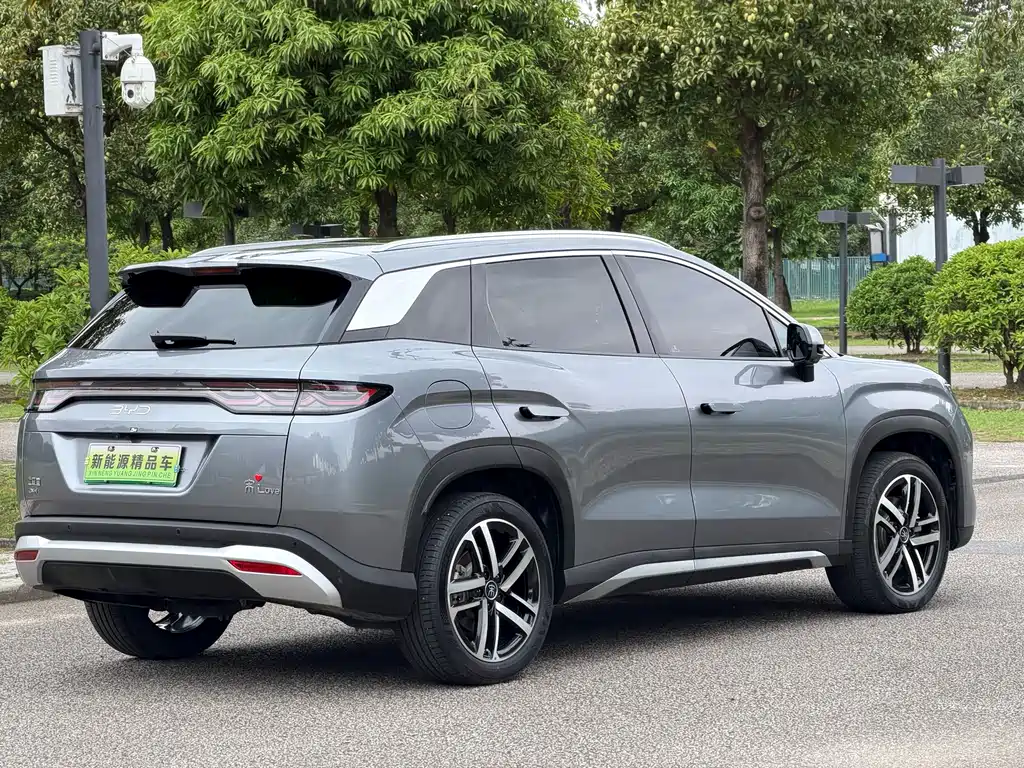 BYD L DM-i 2024 — фото 5