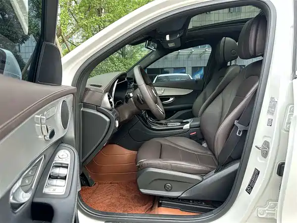 Mercedes-Benz GLC 2021