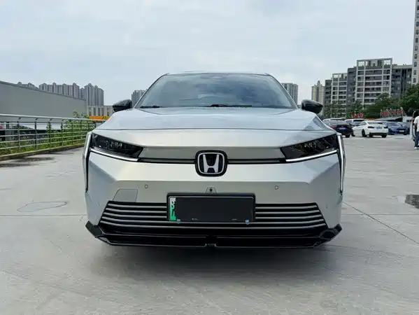 Honda Hunting Light e NS2 2025