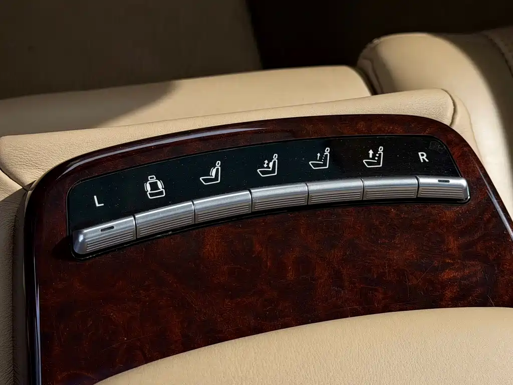 Mercedes-Benz S-Class AMG 2011 — фото 15