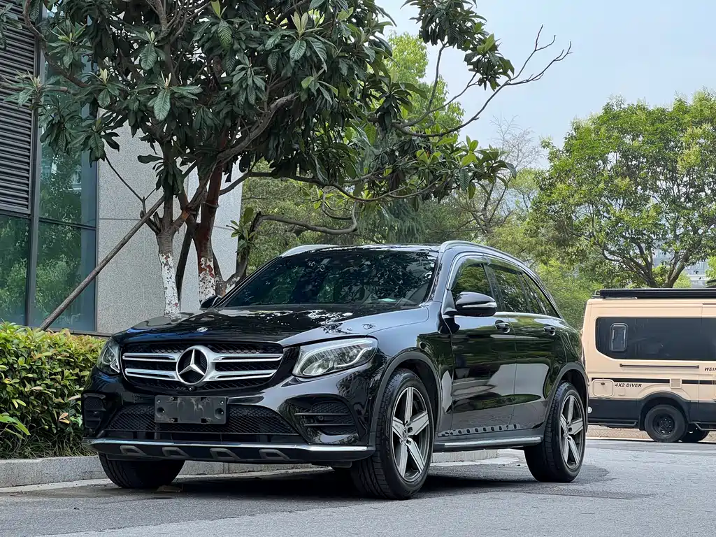 Mercedes-Benz GLC 2017 — фото 1