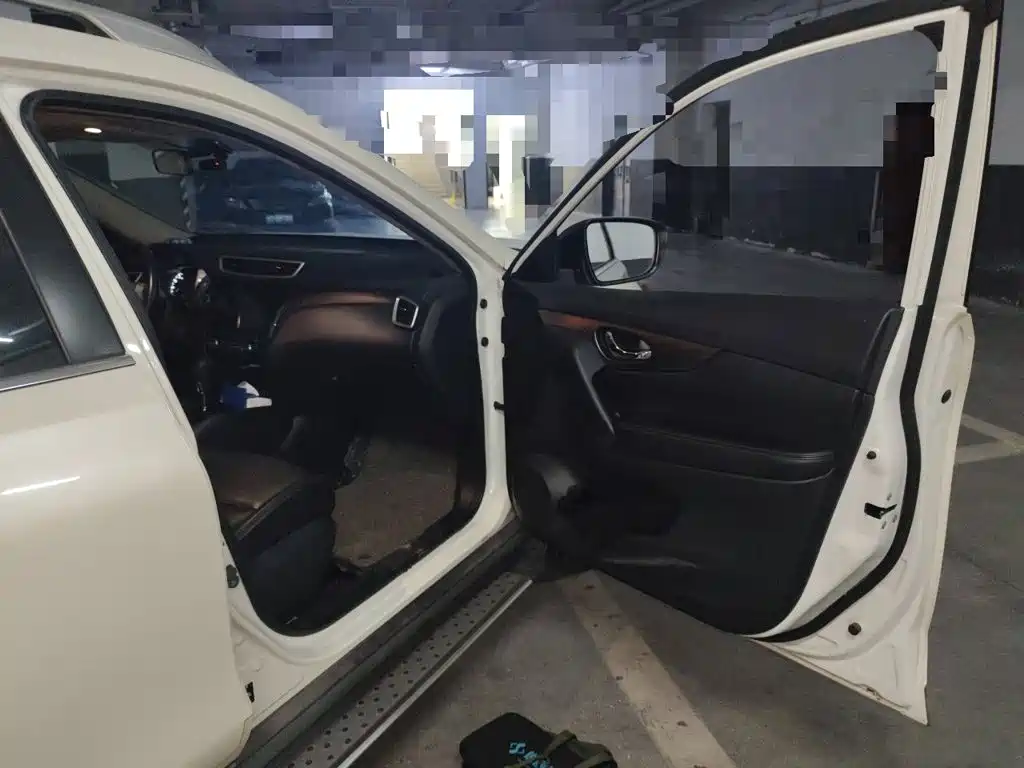 Nissan X-Trail 2015 — фото 19